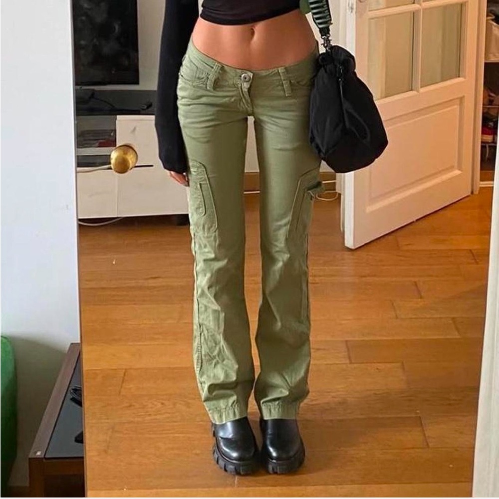 Vintage Early 2000s Low Rise Cargo Pants
